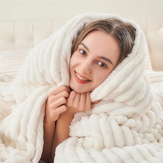 Fleece Queen Comforter Set – Super Soft Warm Fluffy Cream White Bedding with 2 Pillow Cases